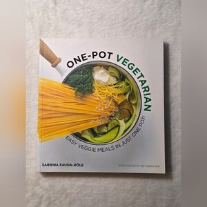 One-Pot Vegetarian Cookbook by Sabrina Fauda-Rôle